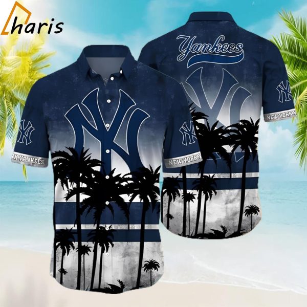 Tropical New York Yankees Hawaiian Shirt