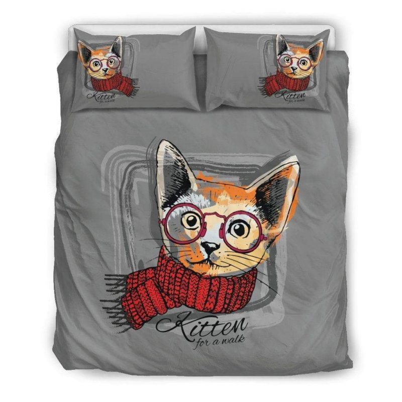 Cat With Glasses In A Red Scarf Duvet Cover and Pillowcase Set Bedding Set Cat With Glasses In A Red Scarf Duvet Cover and Pillowcase Set Bedding Set